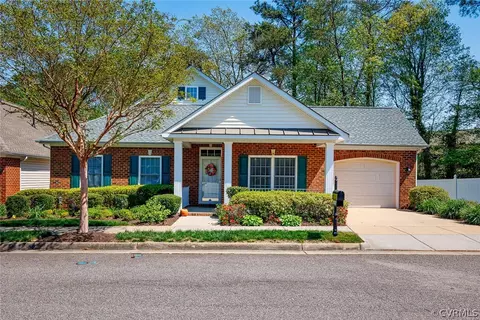11701 Village Garden Dr, Chester, VA 23831