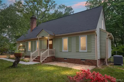 11230 Eagle Point Rd, Chester, VA 23831