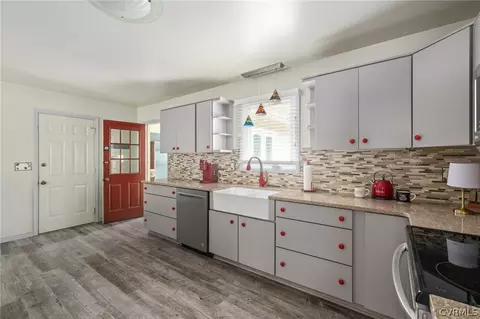 11230 Eagle Point Rd, Chester, VA 23831 photo 8