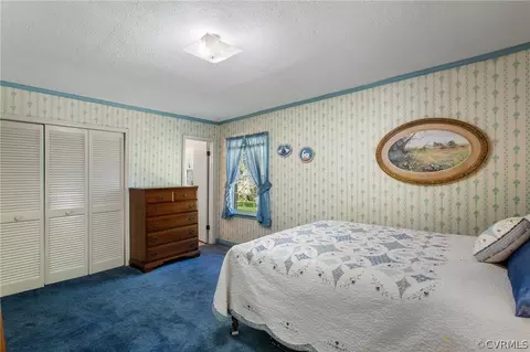 Bedroom - 19111 Sutherland Ave, Sutherland, VA 23885 photo 3 of 5