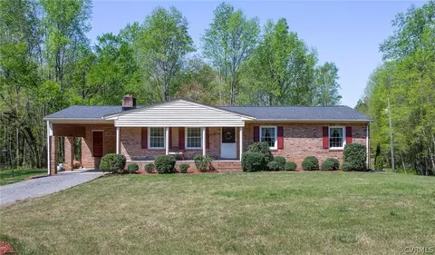 19111 Sutherland Ave, Sutherland, VA 23885