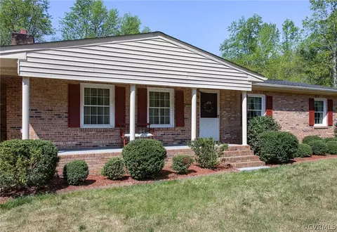 Exterior - 19111 Sutherland Ave, Sutherland, VA 23885 photo 5 of 15