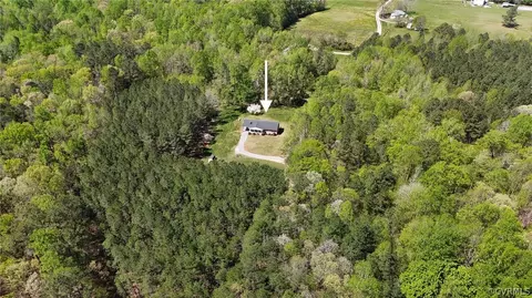 View/Area - 19111 Sutherland Ave, Sutherland, VA 23885 photo 3 of 5