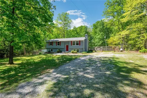 2451 Sledd Rd, Powhatan, VA 23139