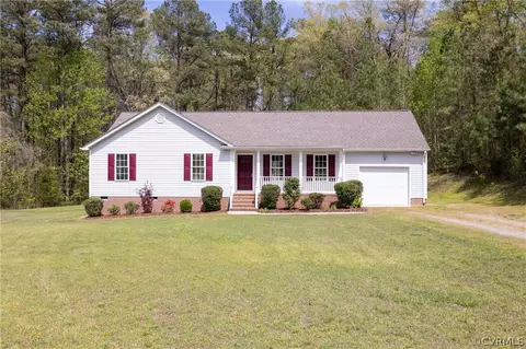 5053 Church Dr, Petersburg, VA 23803
