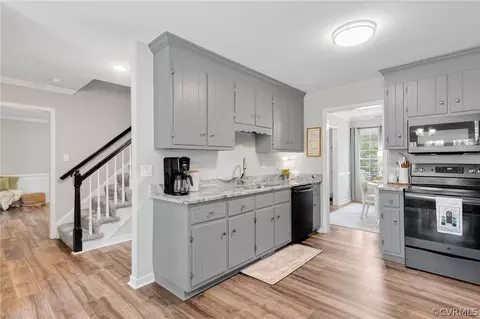 Kitchen - 7606 Flag Tail Dr, Midlothian, VA 23112 photo 2 of 2