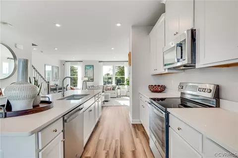 10187 Blue Wing Ln, Glen Allen, VA 23059