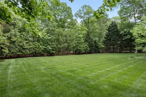 Exterior - 13610 Stonegate Rd, Midlothian, VA 23113 photo 10 of 11