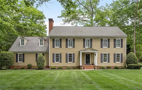 Exterior - 13610 Stonegate Rd, Midlothian, VA 23113 photo 3 of 11