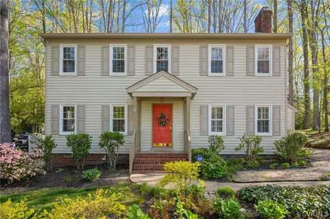 2829 Mcmanaway Dr, Midlothian, VA 23112