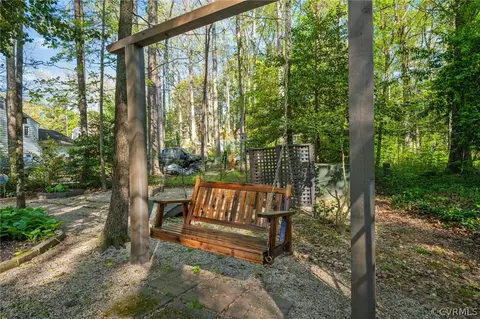 Exterior - 2829 Mcmanaway Dr, Midlothian, VA 23112 photo 15 of 20