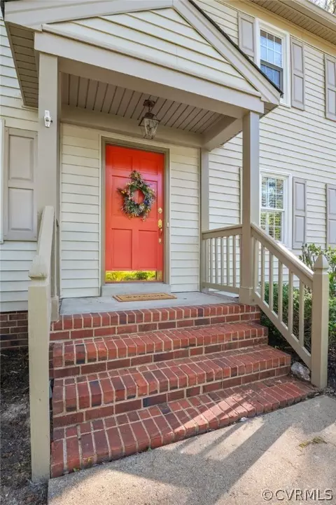 Exterior - 2829 Mcmanaway Dr, Midlothian, VA 23112 photo 5 of 20