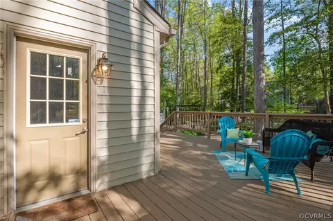 Exterior - 2829 Mcmanaway Dr, Midlothian, VA 23112 photo 6 of 20