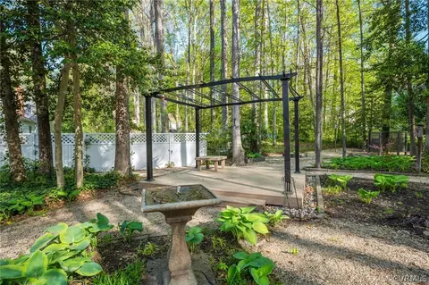 Exterior - 2829 Mcmanaway Dr, Midlothian, VA 23112 photo 9 of 20