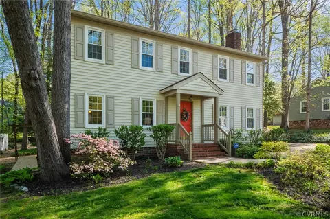 Exterior - 2829 Mcmanaway Dr, Midlothian, VA 23112 photo 3 of 20