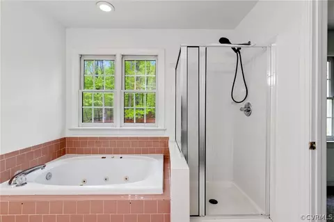 Bath - 3400 Riverton Ct, Midlothian, VA 23113 photo 2 of 3