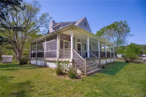 41 Cross Rip Rd, Deltaville, VA 23043