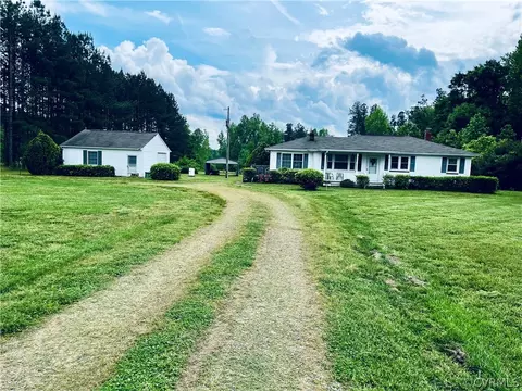 8311 Namozine Rd, Amelia Court House, VA 23002