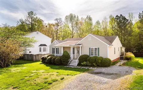 Exterior - 11619 Clear Ridge Dr, Midlothian, VA 23112 photo 2 of 12