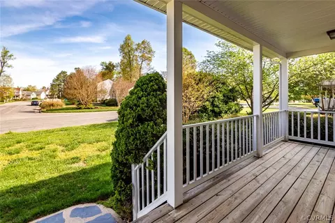 Exterior - 11619 Clear Ridge Dr, Midlothian, VA 23112 photo 5 of 12