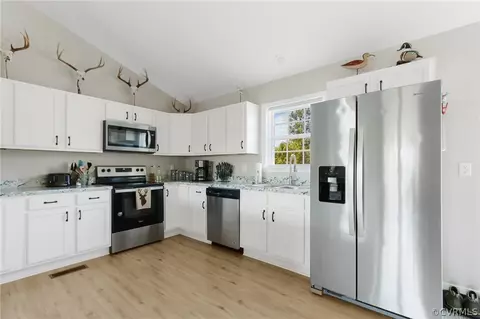 Kitchen - 8119 Railroad Bed Rd, Carson, VA 23830 photo 3 of 3