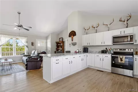 Kitchen - 8119 Railroad Bed Rd, Carson, VA 23830 photo 2 of 3