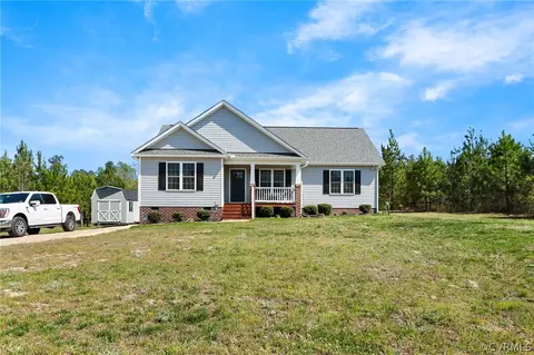 Exterior - 8119 Railroad Bed Rd, Carson, VA 23830 photo 2 of 8