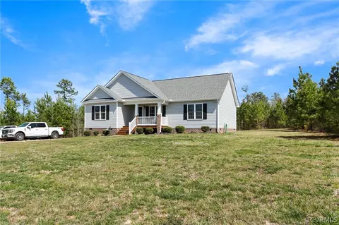 Exterior - 8119 Railroad Bed Rd, Carson, VA 23830 photo 3 of 8