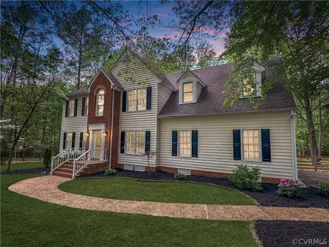 2279 Wheatlands Dr, Manakin Sabot, VA 23103