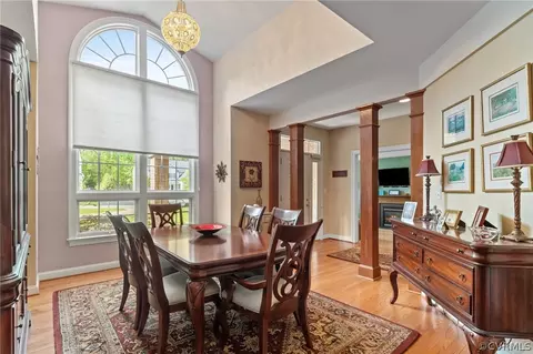 10982 Elmont Woods Dr, Glen Allen, VA 23059