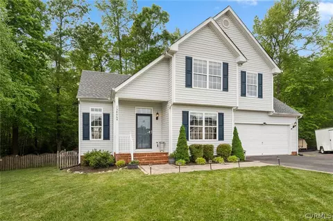 15806 Wind Seeker Ct, Chester, VA 23831
