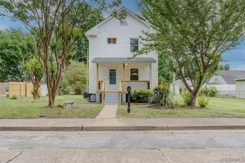 1000 Haskell St, Hopewell, VA 23860