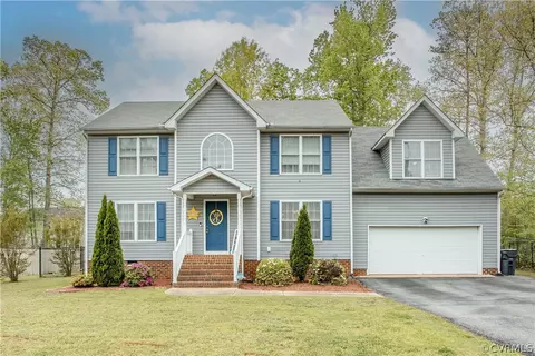 5736 Baileys Path Rd, South Chesterfield, VA 23803