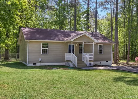27273 Summer Dr, Ruther Glen, VA 22546