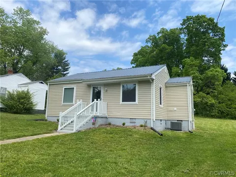 1606 Virginia Ave, Victoria, VA 23974