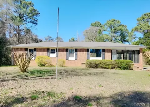 120 Lancaster Creek Dr, Lancaster, VA 22503
