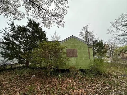 32 E Gilbert St, Hampton, VA 23669 photo 8