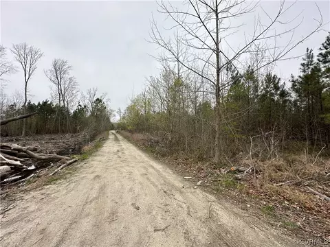 68 Tarrant Rd, Hampton, VA 23666 photo 3