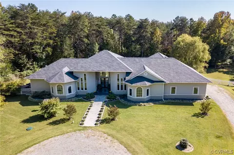 4139 Drew Ridge Dr, Louisa, VA 23093