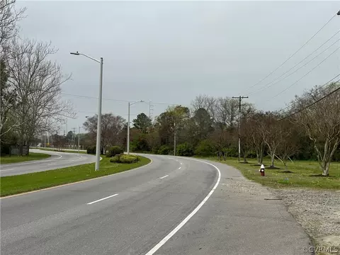 512 Harvey St, Hampton, VA 23669 photo 3