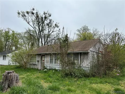 211 Roane Dr, Hampton, VA 23669 photo 3