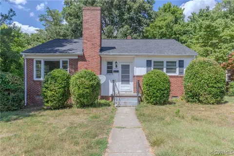 412 Putney St, Farmville, VA 23901