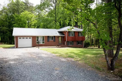 10288 Green Bay Rd, Rice, VA 23966