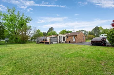 Exterior - 5813 Sutherland Dr, Sutherland, VA 23885 photo 11 of 14