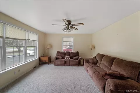 Living - 5813 Sutherland Dr, Sutherland, VA 23885 photo 1 of 4