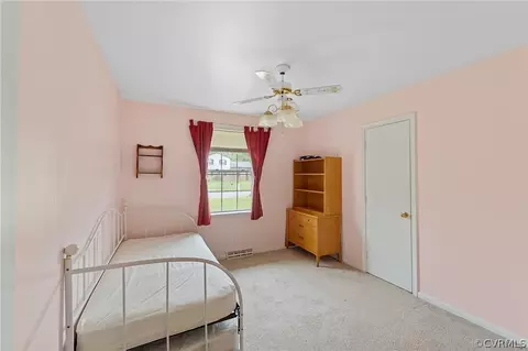 Bedroom - 5813 Sutherland Dr, Sutherland, VA 23885 photo 1 of 8