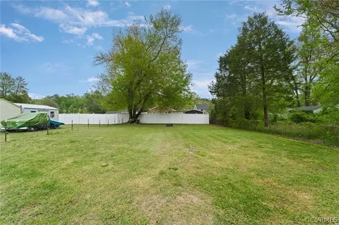 Exterior - 5813 Sutherland Dr, Sutherland, VA 23885 photo 7 of 14