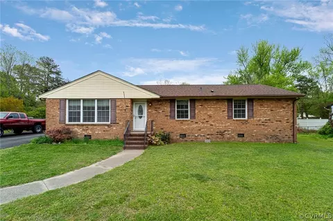 Exterior - 5813 Sutherland Dr, Sutherland, VA 23885 photo 2 of 14