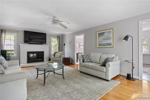 Living - 325 E Fairway Dr, Kilmarnock, VA 22482 photo 1 of 11