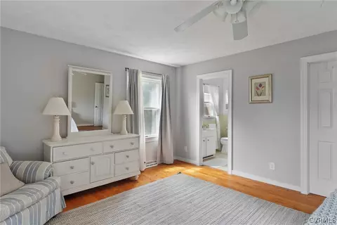 Bedroom - 325 E Fairway Dr, Kilmarnock, VA 22482 photo 3 of 5